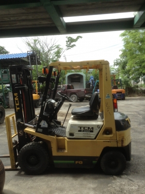 +++ ขายโฟล์คลิฟท์  T.C.M. FG900  ขนาด 900  กก.  (รถนอก) เครื่องยนต์เบนซิน  เสา  3  เมตร  เกียร์ธรรมดา  ยางลม