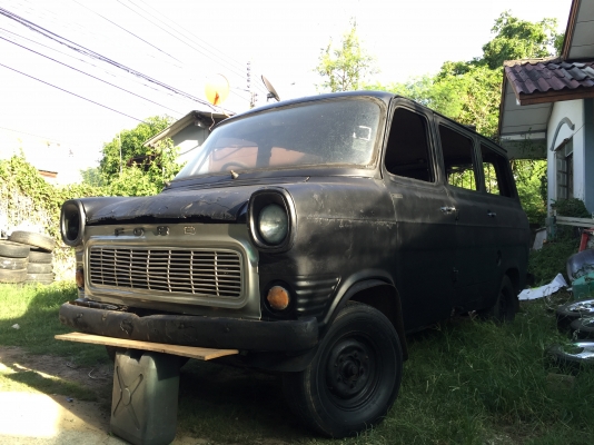 ขายเมกัน ตู้Ford TRASIT คันใหญ่ถูกๆ ครับ