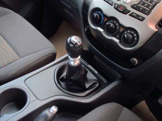 FORD RANGER 2.2 Hi-rider CAB MT ปี 2014 FORD RANGER 2.2 Hi-rider CAB MT ปี 2014