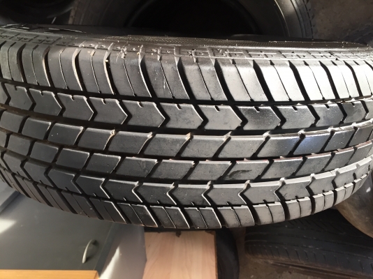 ขายยางอะไหล่ 205/75/14  สภาพสวย 4เส้น2000