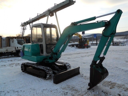 KOMATSU PC30-7 เก่าญี่ปุ่น สภาพสวยพร้อมใช้ โทร.086-303-9797 กู๋อ๋า