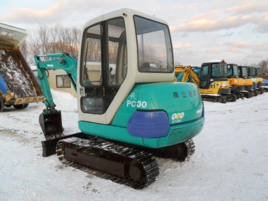 KOMATSU PC30-7 เก่าญี่ปุ่น สภาพสวยพร้อมใช้ โทร.086-303-9797 กู๋อ๋า