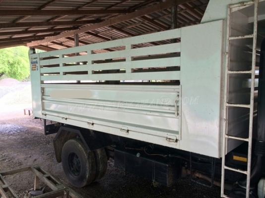 ISUZU 6 ล้อ ดัมพ์  ปีจดทะเบียน 2557   150 แรงม้า