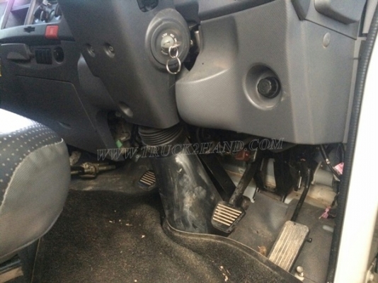 ISUZU 6 ล้อ ดัมพ์  ปีจดทะเบียน 2557   150 แรงม้า