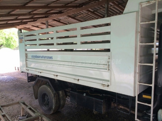 ISUZU 6 ล้อ ดัมพ์  ปีจดทะเบียน 2557   150 แรงม้า