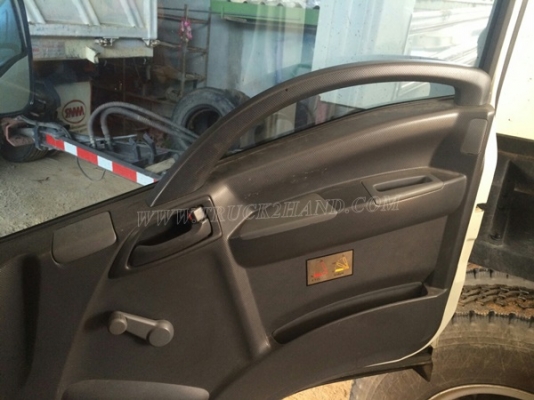 ISUZU 6 ล้อ ดัมพ์  ปีจดทะเบียน 2557   150 แรงม้า