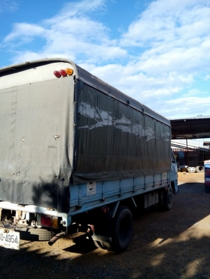 ขาย 6 ล้อ อีซูซุ NKR สภาพพร้อมใช้งาน มีหลังคา เครื่องดี ยางดี วิ่งไกลได้สบาย รถใช้น้อย