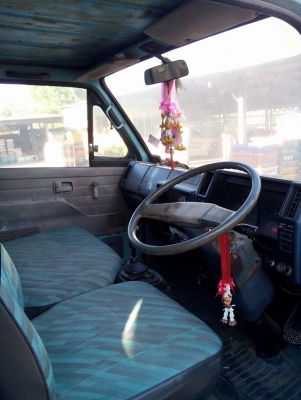 ขาย 6 ล้อ อีซูซุ NKR สภาพพร้อมใช้งาน มีหลังคา เครื่องดี ยางดี วิ่งไกลได้สบาย รถใช้น้อย