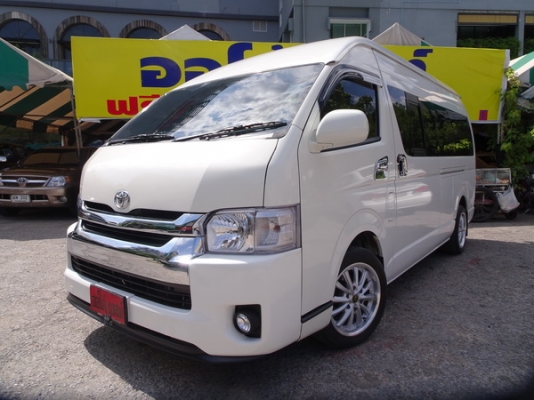 TOYOTA COMMUTER 2.5D4D MT ปี 2014