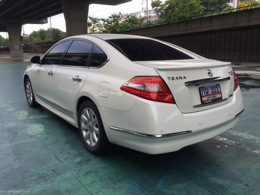 2012 NISSAN TEANA 250 XV V6 สีขาว