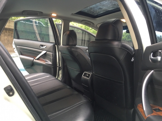 2012 NISSAN TEANA 250 XV V6 สีขาว