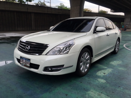 2012 NISSAN TEANA 250 XV V6 สีขาว