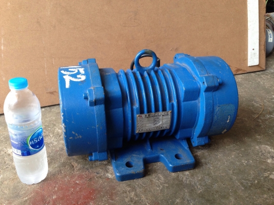 ขายมอเตอร์สั่น-เขย่า Tokyo Vibrating motor 1HP.380V made in Japan สภาพสวย วิ่งนิ่ม สั่นแรงมาก พร้อมใช้งาน