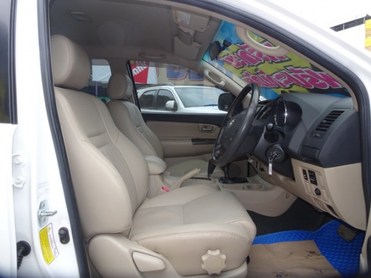TOYOTA FORTUNER 3.0 SmartV 4WD AT ปี 2008