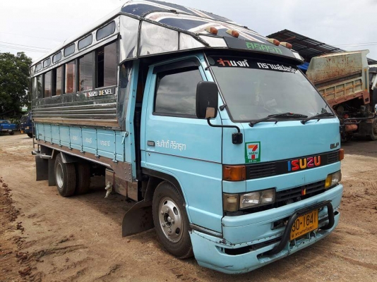 ขาย6ล้อ โดยสาร TLD56 ยาว4.5เมตร เครื่องเสียง ยางสวย6เส้น เครื่อง4Bc2ฝาดำ 100แรง ราคา 310000ต่อรองได้ #สนใจโท0906312519  รถสวยขับดี