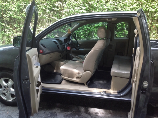 ปี 2009 Toyota hilux vigo smart cab 2.7G vvt-i  abs airbag คู่