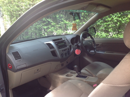 ปี 2009 Toyota hilux vigo smart cab 2.7G vvt-i  abs airbag คู่