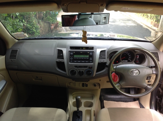 ปี 2009 Toyota hilux vigo smart cab 2.7G vvt-i  abs airbag คู่
