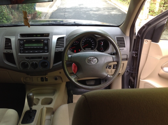 ปี 2009 Toyota hilux vigo smart cab 2.7G vvt-i  abs airbag คู่