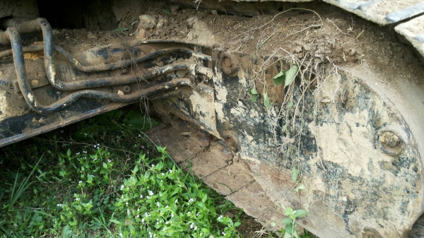 รถแบคโฮ  CAT  E 200B.      สนใจติดต่อ  081 - 6079515