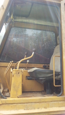 รถแบคโฮ  CAT  E 200B.      สนใจติดต่อ  081 - 6079515