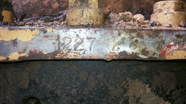 รถแบคโฮ  CAT  E 200B.      สนใจติดต่อ  081 - 6079515