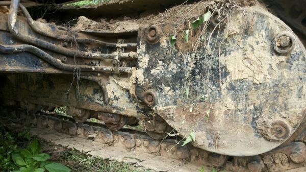 รถแบคโฮ  CAT  E 200B.      สนใจติดต่อ  081 - 6079515