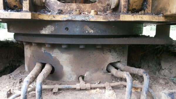 รถแบคโฮ  CAT  E 200B.      สนใจติดต่อ  081 - 6079515