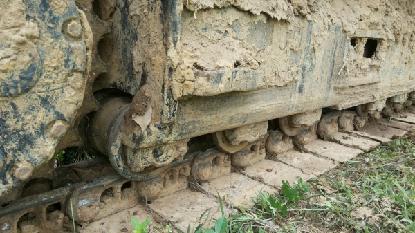 รถแบคโฮ  CAT  E 200B.      สนใจติดต่อ  081 - 6079515