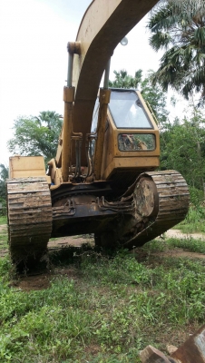 รถแบคโฮ  CAT  E 200B.      สนใจติดต่อ  081 - 6079515