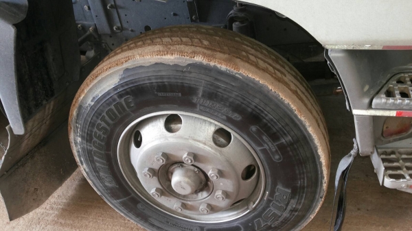 รถอีซูซุ 10 ล้อ หัวลาก  ( เปอร์เฟีย. )  /  360 แรงม้า. ปี 30. , ( ขาย เฉพาะหัว. )     สนใจติดต่อ  081 - 6079515