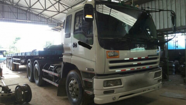 รถอีซูซุ 10 ล้อ หัวลาก  ( เปอร์เฟีย. )  /  360 แรงม้า. ปี 30. , ( ขาย เฉพาะหัว. )     สนใจติดต่อ  081 - 6079515