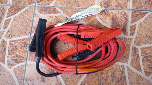 สายพ่วงแบตเตอรี่รถยนต์ สภาพเป็นของใหม่เก่าเก็บจากญี่ปุ่น ขนาด 80แอมป์ ยาว3.5เมตร สายพ่วงแบตเตอรี่รถยนต์ สภาพเป็นของใหม่เก่าเก็บจากญี่ปุ่น ขนาด 80แอมป์ ยาว3.5เมตร