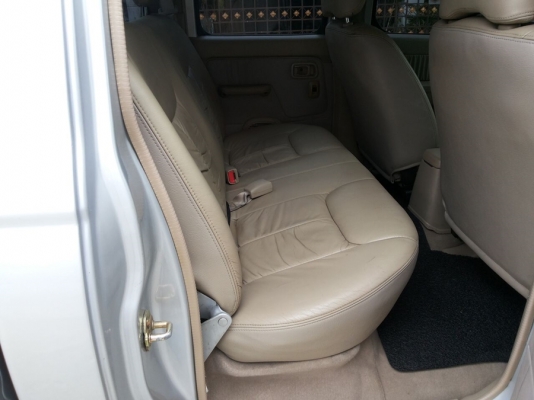 NISSAN FRONTIER 4X4 2500 TURBO 4 ประตู สภาพดีงาม NISSAN FRONTIER 4X4 2500 TURBO 4 ประตู สภาพดีงาม