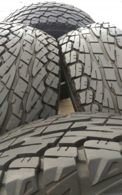 ขาย ยาง AT 265/75/16 สวยๆ