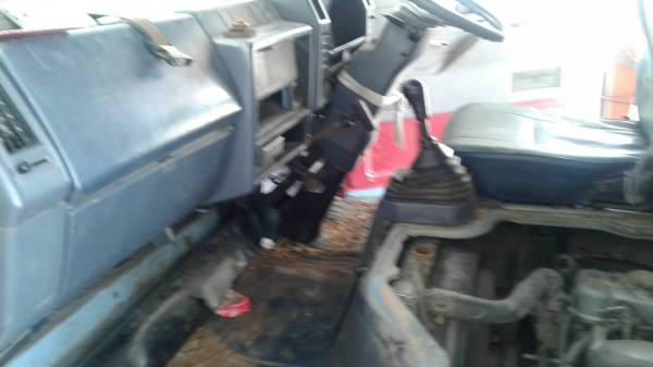 สิบล้อ อีซูชุ ร็อค175โบว์ เพาเดียว พื้นเรียบ ยาว6.30ม สภาพดีพร้อมใช้ ทะเบียนพร้อมโอน