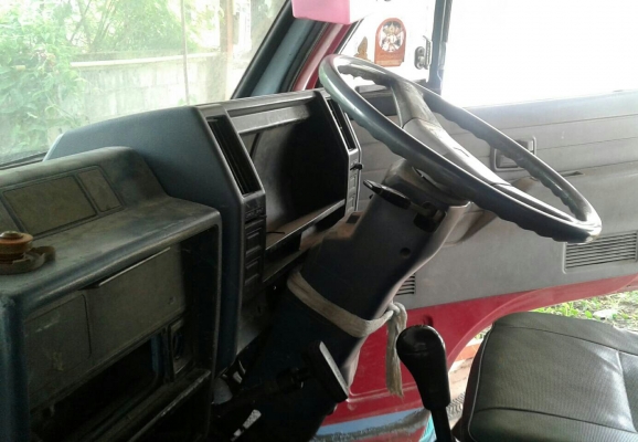 สิบล้อ อีซูชุ ร็อค175โบว์ เพาเดียว พื้นเรียบ ยาว6.30ม สภาพดีพร้อมใช้ ทะเบียนพร้อมโอน