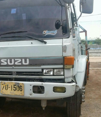 สิบล้อ อีซูชุ ร็อค175โบว์ เพาเดียว พื้นเรียบ ยาว6.30ม สภาพดีพร้อมใช้ ทะเบียนพร้อมโอน