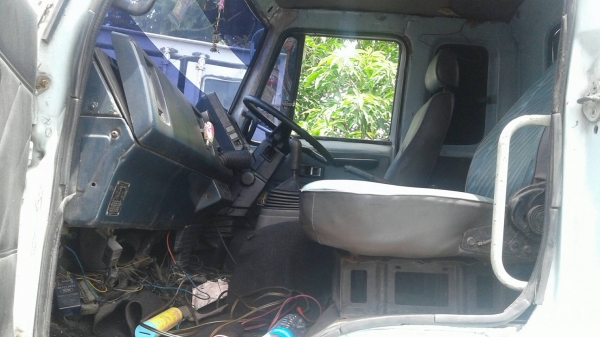 สิบล้อ อีซูชุ ร็อค175โบว์ เพาเดียว พื้นเรียบ ยาว6.30ม สภาพดีพร้อมใช้ ทะเบียนพร้อมโอน