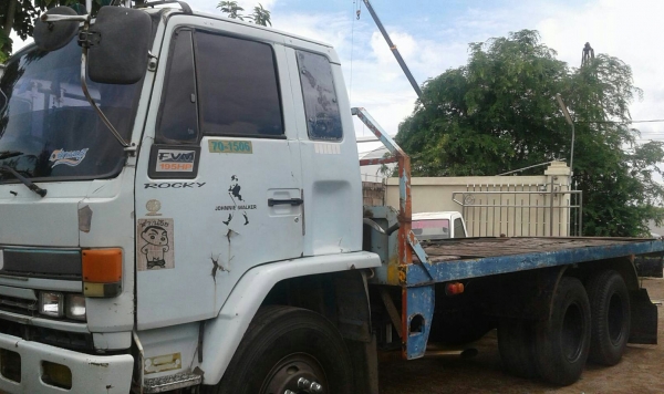 สิบล้อ อีซูชุ ร็อค175โบว์ เพาเดียว พื้นเรียบ ยาว6.30ม สภาพดีพร้อมใช้ ทะเบียนพร้อมโอน