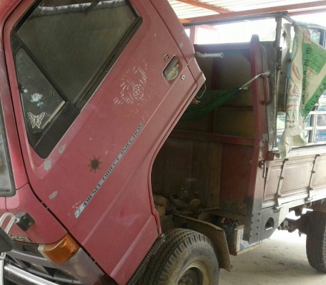 สีล้อ อีซูชุ NKR88ปี38ช่วงสั้น3.20ม สภาพดีเดิมๆสวยไม่มีผุพร้อมใช้งาน เล่มทะเบียนพร้อมโอน สีล้อ อีซูชุ NKR88ปี38ช่วงสั้น3.20ม สภาพดีเดิมๆสวยไม่มีผุพร้อมใช้งาน เล่มทะเบียนพร้อมโอน