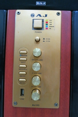 ชุดเครื่องเสียง ซัฟ AJ Home Theater รุ่น AJ-93 มี 5 ลำโพง มีระบบบลูทูธ สภาพใหม่