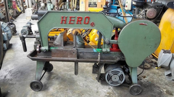 ** SOLD **เลื่อยชัก HERO รุ่นท้อปสภาพเทพคัดมาด้วยใจมีปั้มน้ำใช้ไฟบ้าน 220V เชิญมาเทส!!