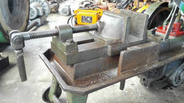 ** SOLD **เลื่อยชัก HERO รุ่นท้อปสภาพเทพคัดมาด้วยใจมีปั้มน้ำใช้ไฟบ้าน 220V เชิญมาเทส!!