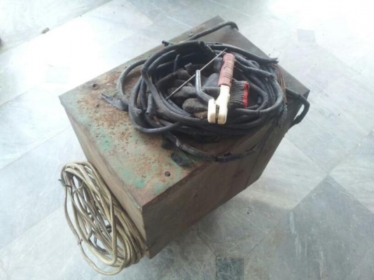 ตู้เชื่อม makita 300 แอมป์มือสอง