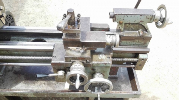 ** SOLD ** กลึงใต้หวัน DARSIN TAIWAN 3 ฟุต 2 เพลาเกียร์บล็อค 300*600 ร้านมอไซด์/งานเล็กๆหลังบ้านเชิญ!!