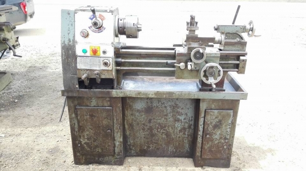 ** SOLD ** กลึงใต้หวัน DARSIN TAIWAN 3 ฟุต 2 เพลาเกียร์บล็อค 300*600 ร้านมอไซด์/งานเล็กๆหลังบ้านเชิญ!!