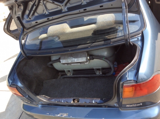 ขายรถ นิสสัน ซันนี่ B14 ปี95 เครื่องหัวฉีด 1.5 เกียร์ออโต้ ติดแก๊สLPG เพาเวอร์ ไฟฟ้าทั้งคัน ภายในสวยเดิมๆแอร์เย็น วิทยุCD ตัวถังเดิมไม่มีชนสีมีริ้วรอยบางชิ้น แม็ก15"ยางดี รถขับดีครับพร้อมใช้ ภาษีไม่ขาด ขายถูกครับ