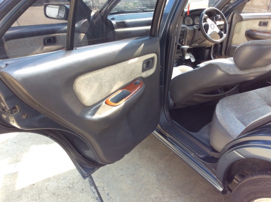 ขายรถ นิสสัน ซันนี่ B14 ปี95 เครื่องหัวฉีด 1.5 เกียร์ออโต้ ติดแก๊สLPG เพาเวอร์ ไฟฟ้าทั้งคัน ภายในสวยเดิมๆแอร์เย็น วิทยุCD ตัวถังเดิมไม่มีชนสีมีริ้วรอยบางชิ้น แม็ก15"ยางดี รถขับดีครับพร้อมใช้ ภาษีไม่ขาด ขายถูกครับ