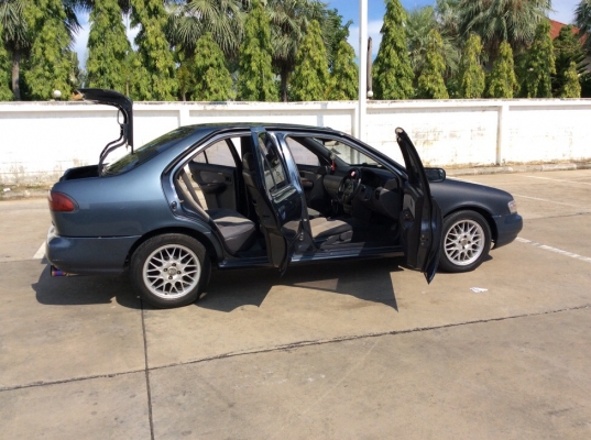 ขายรถ นิสสัน ซันนี่ B14 ปี95 เครื่องหัวฉีด 1.5 เกียร์ออโต้ ติดแก๊สLPG เพาเวอร์ ไฟฟ้าทั้งคัน ภายในสวยเดิมๆแอร์เย็น วิทยุCD ตัวถังเดิมไม่มีชนสีมีริ้วรอยบางชิ้น แม็ก15"ยางดี รถขับดีครับพร้อมใช้ ภาษีไม่ขาด ขายถูกครับ